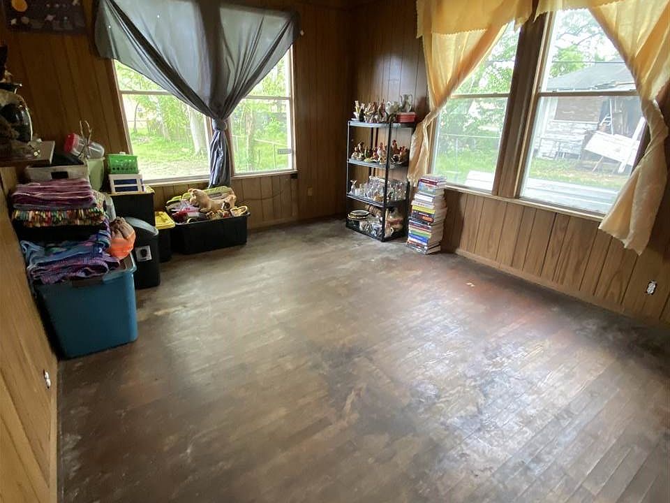 2187 Franklin St, Beaumont, TX 77701 Zillow