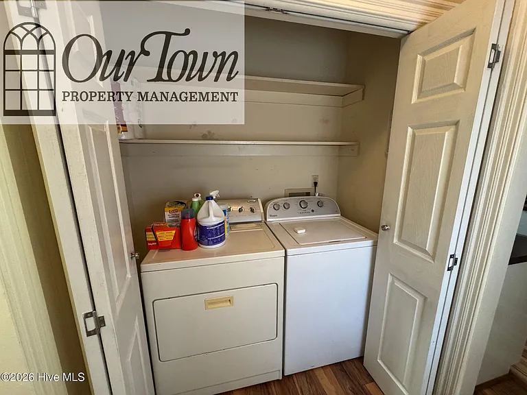 2906 Brentwood Dr N — Photo 24