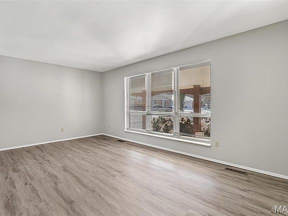 4th image of 14706 Airelle Ct