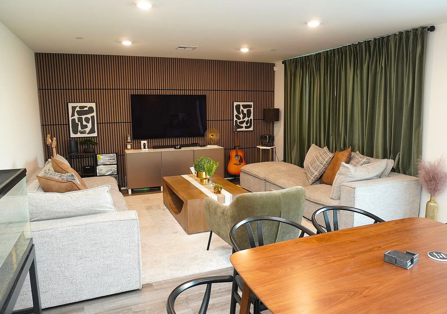 Beautiful 2024 Built DR Horton Home with Loft, Solar & Modern Upgrades — Photo 3