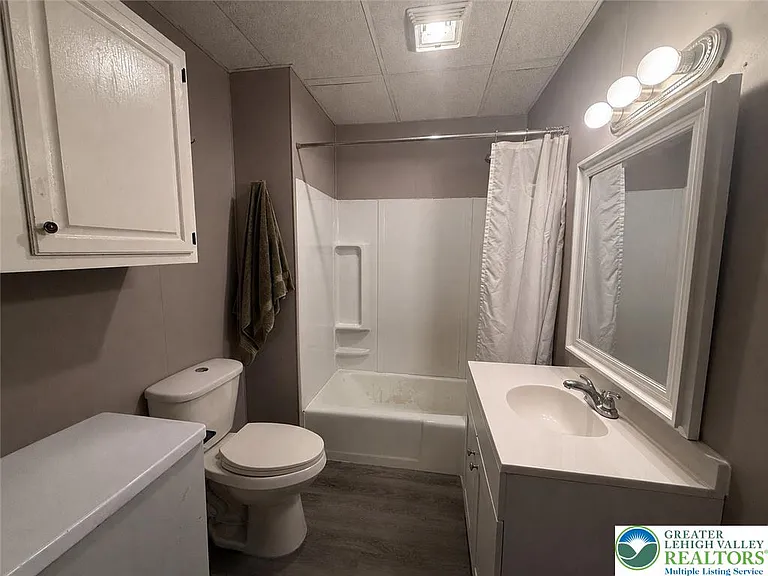 421 North St #2 — Photo 9