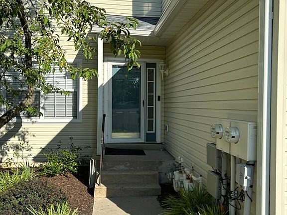 2nd image of 4001 Sterling Rd