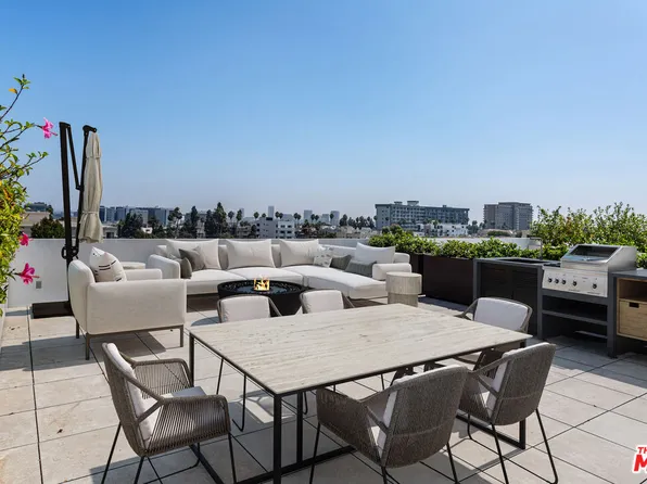 425 N Palm Dr #401, Beverly Hills, CA 90210