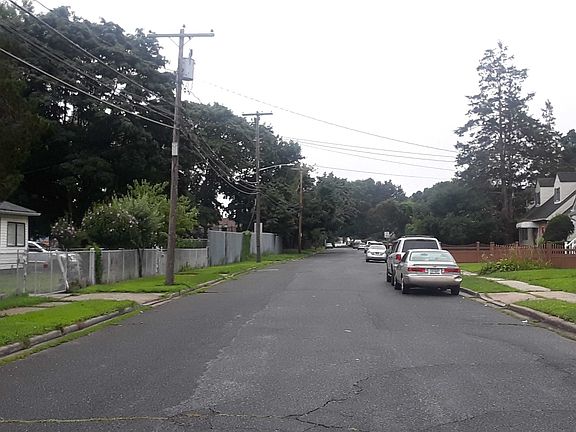 4th image of 293 Warren St