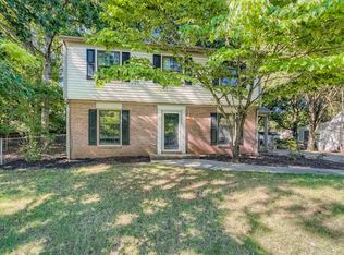 1120 Smoke House Dr, Charlotte, NC 28270