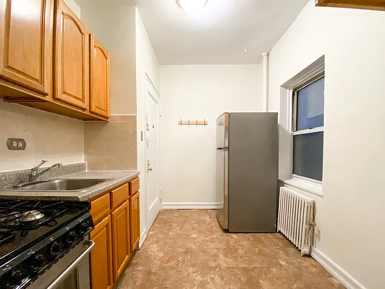 345 E 61st St #3B — Photo 3