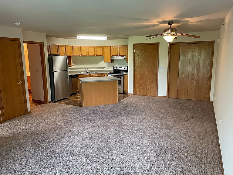 Door Creek Apartments — Photo 6