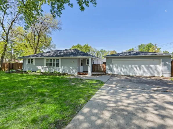 1820 Oak St, Hastings, MN 55033