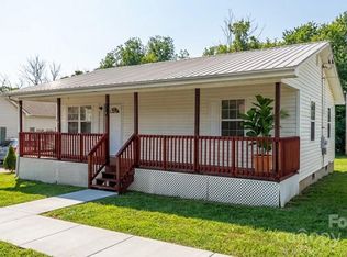 118 W 15th St, Newton, NC 28658