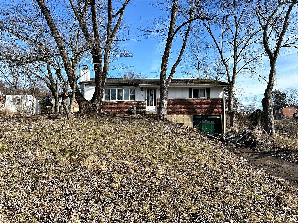 317 Alpine Village Dr photo 1