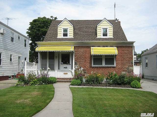 1st image of 8527 250th St