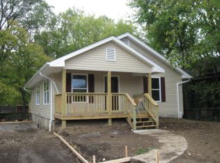 102 E Sexton Rd, Columbia, MO 65203