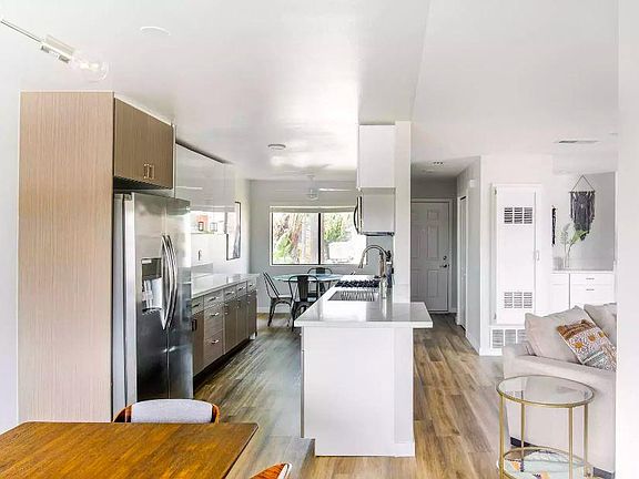 4th image of 706 N Prospect Ave APT 1