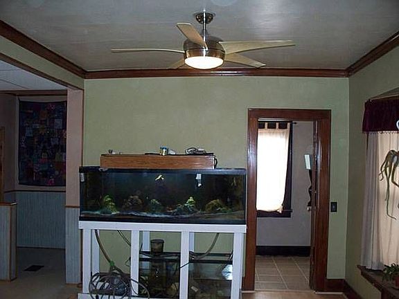 Dining Room, Breakfast Nook, Half Bath
