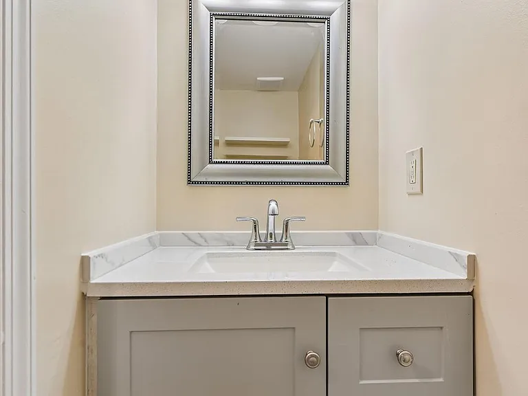 8805 Bolero Ct — Photo 22