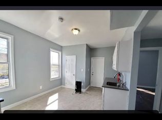 214 Hunterdon St #2, Newark, NJ 07103