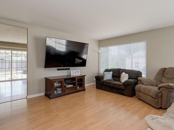 4th image of 6882 Ivegill Ct
