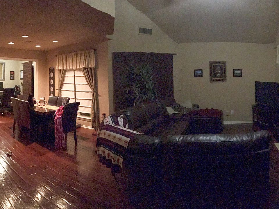 Living, dinning, office 