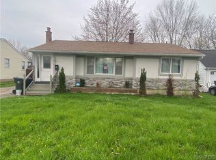 15 Dean Dr, North Tonawanda, NY 14120