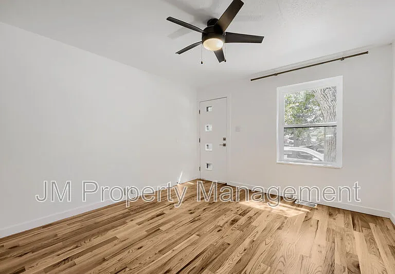 3549 N Williams St — Photo 4