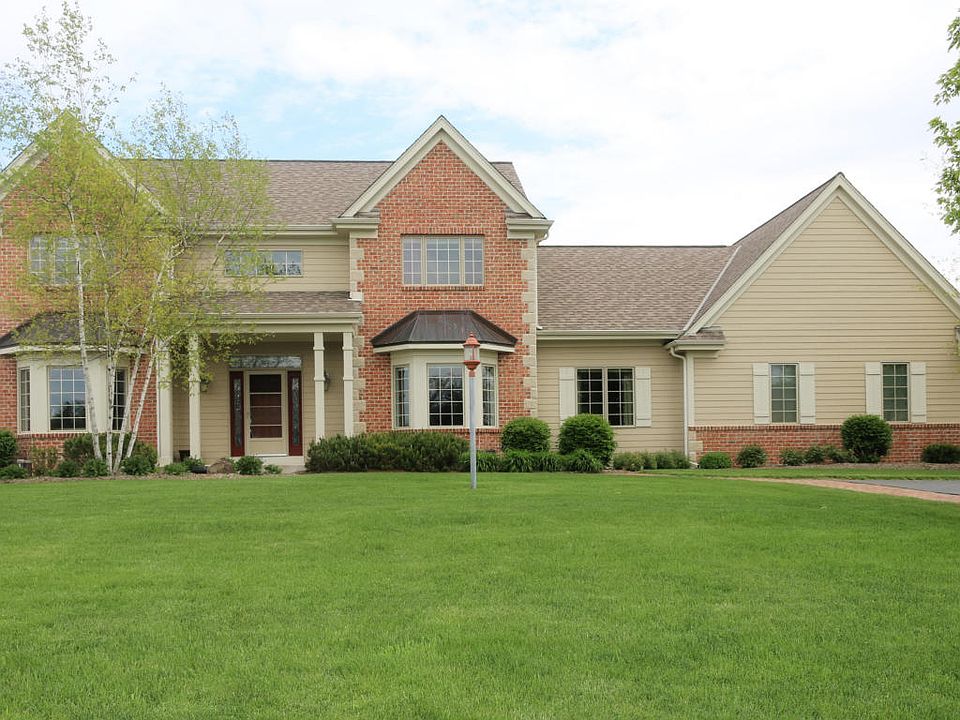 1st image of 1442 Emerald Ct