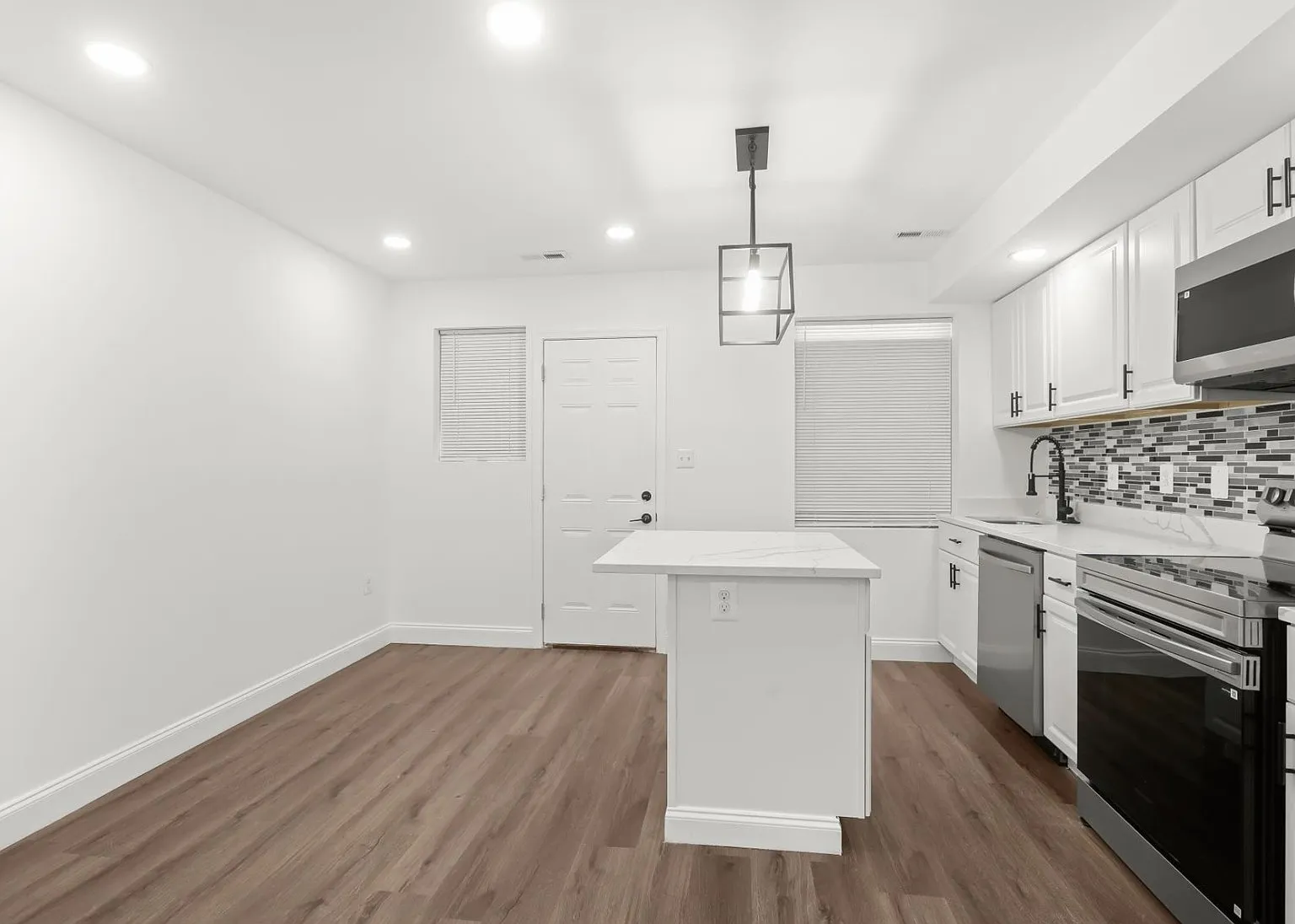 3817 Saint Margaret St — Photo 2