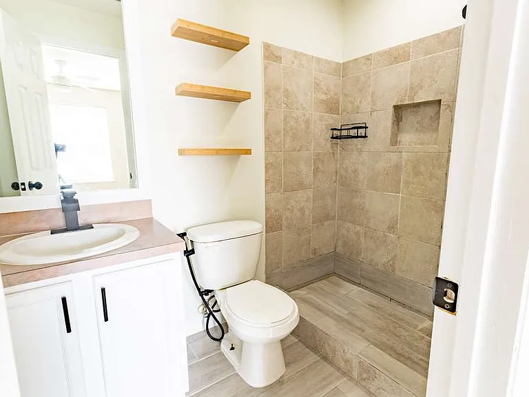 141 Jones Ln #A — Photo 7