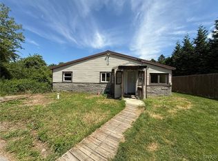 9394 Brewerton Rd, Brewerton, NY 13029