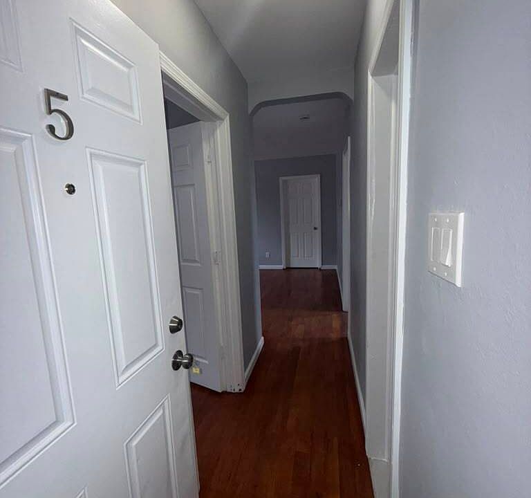 1st image of 544 Grove St #11045552