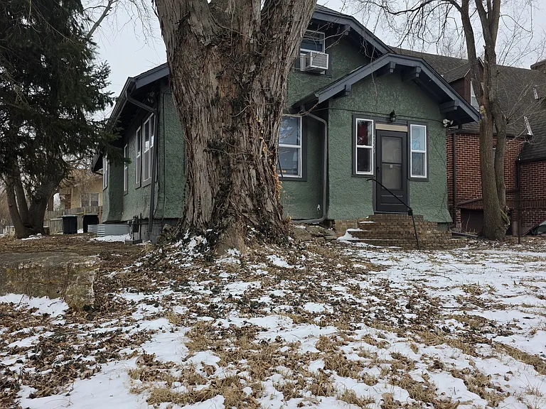 2853 Titus Ave — Photo 6