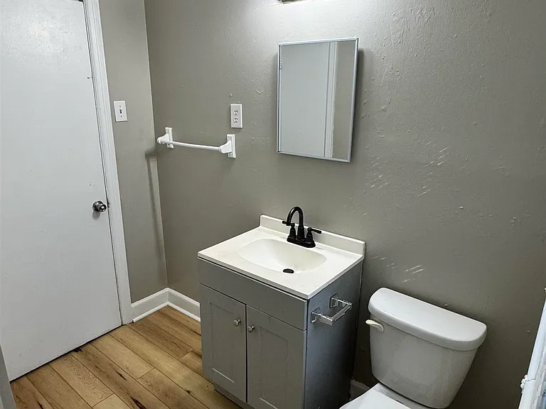 1041 Isabelle St — Photo 11
