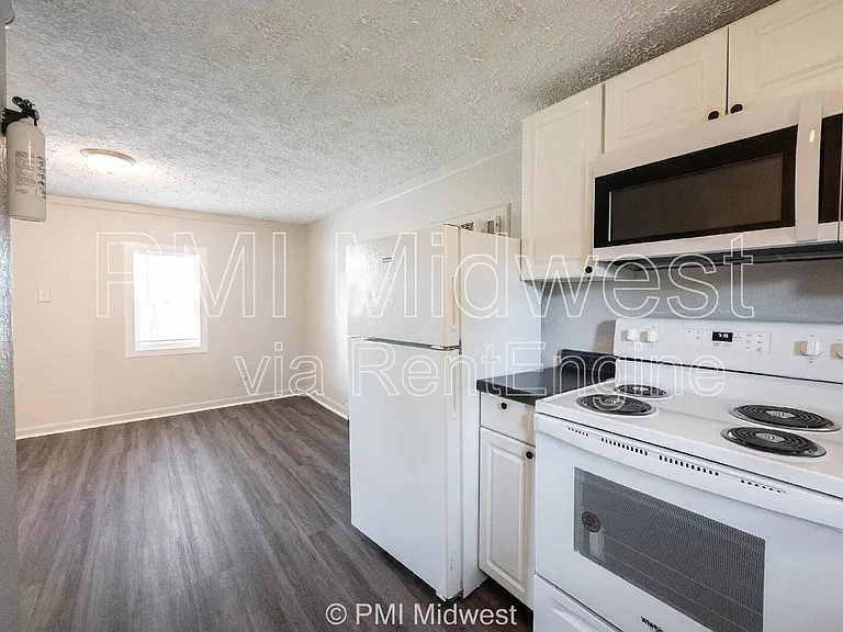 2142 W US Highway 40 #10 — Photo 12