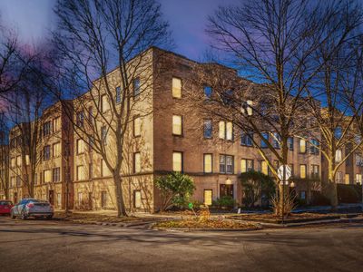 2033 W Fargo Ave APT 2, Chicago, IL, 60645