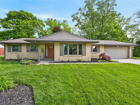 2749 Hemphill Rd, Kettering, OH 45440