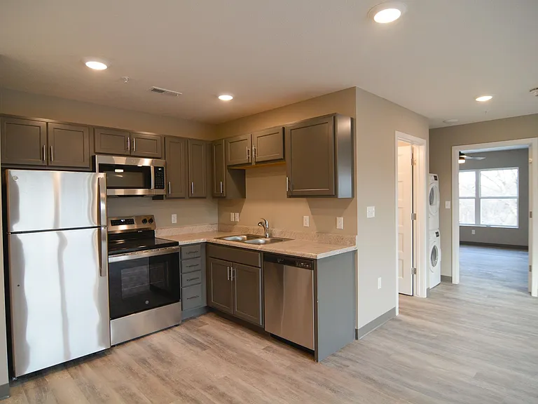 Hamilton Village Senior Suites — Photo 2