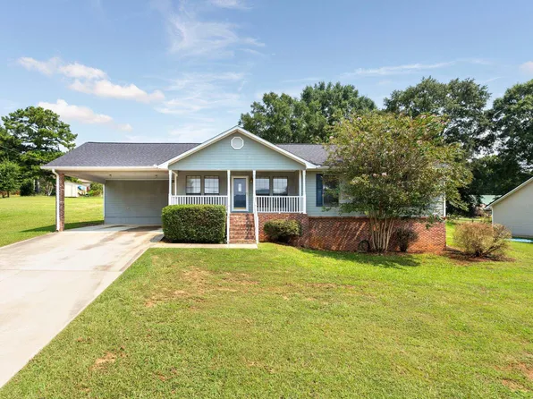 27 Village Dr, Oxford, AL 36203