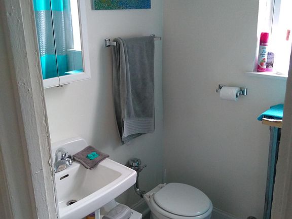 5th image of 1528 W Pratt Blvd APT 208