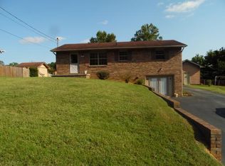 1391 Ridgecrest Ave, Kingsport, TN 37660
