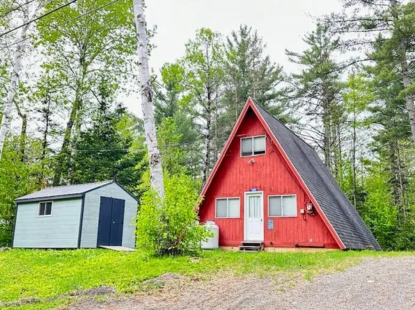 1025 Spring Farm Road, Carrabassett Valley, ME 04947