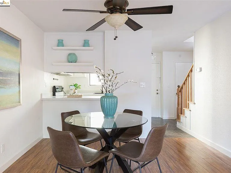 2161 Northwood Cir #D — Photo 3