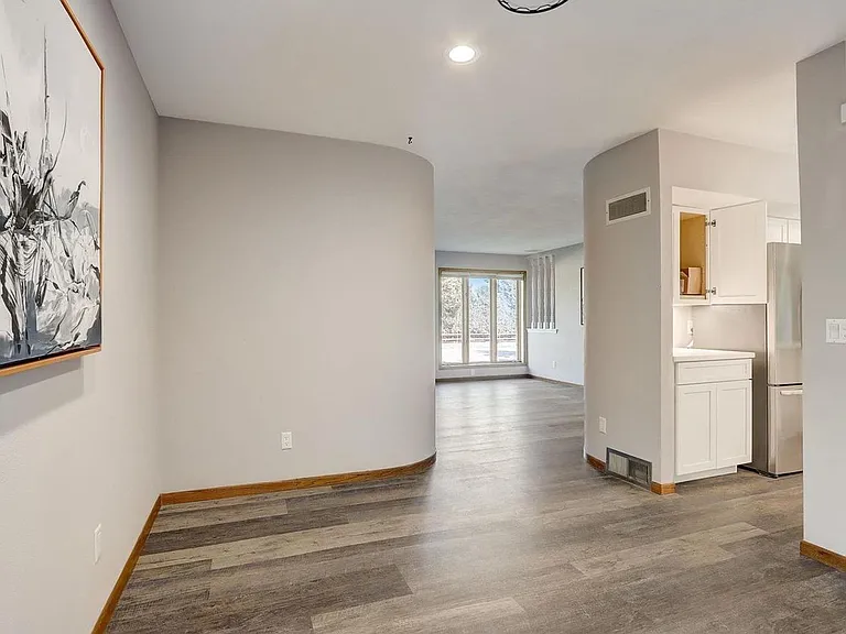 7653 Farmington Way — Photo 7