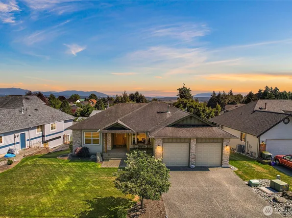 2561 Lakeridge Drive, Ferndale, WA 98248