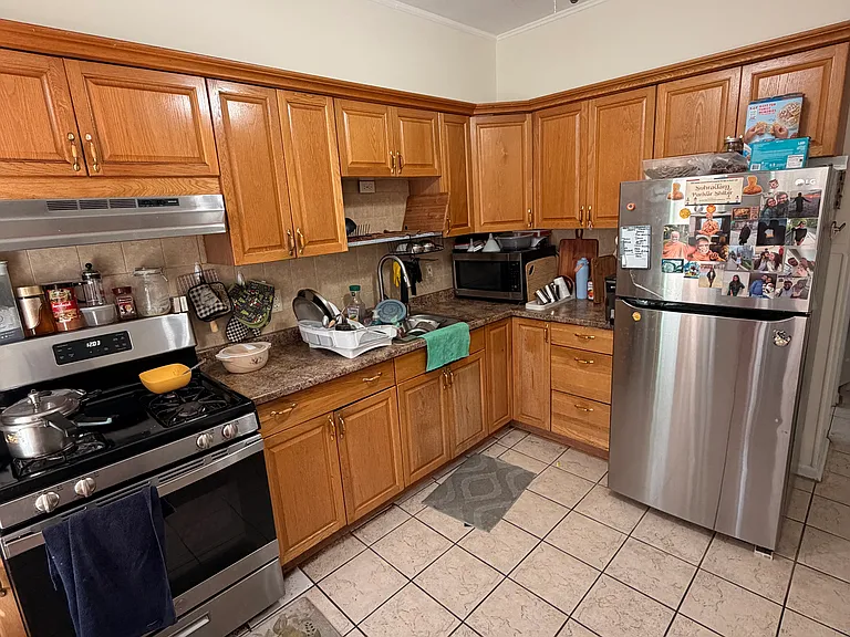 253 Manhattan Ave #2 — Photo 10