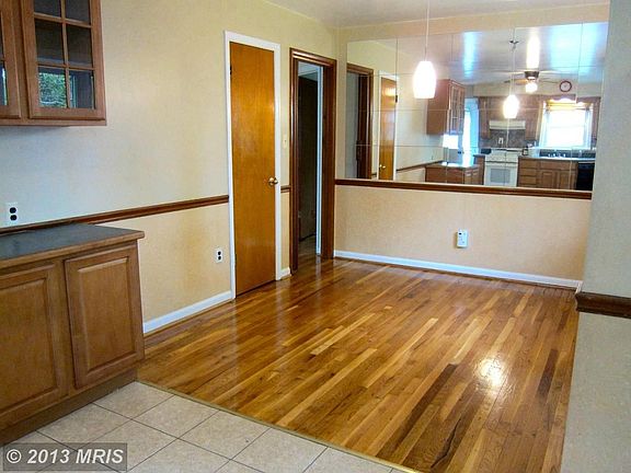 4th image of 4721 Naples Ave