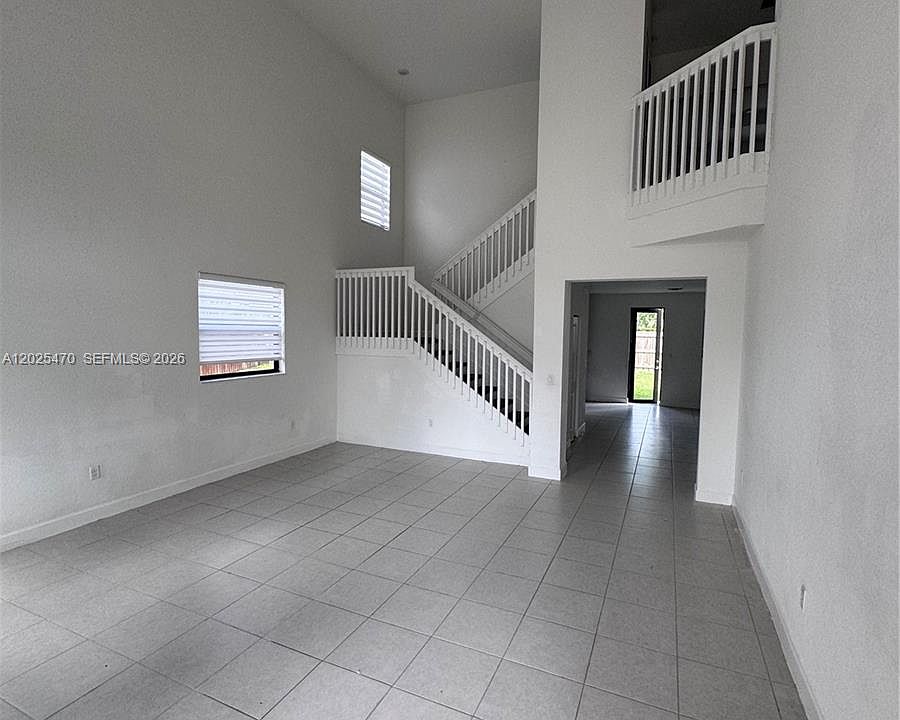 1st image of 157 NE 27th Ter