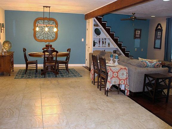 5th image of 6914 Sharon Dr