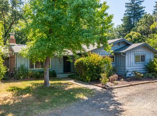 3620 Sacramento Dr, Redding, CA 96001
