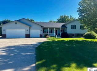 44137 Willow Rd, Saint Peter, MN 56082