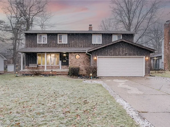 5193 Ashwood Dr, Lyndhurst, OH 44124