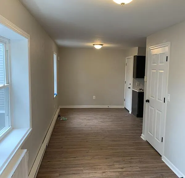 417 Boulevard St #10 — Photo 6
